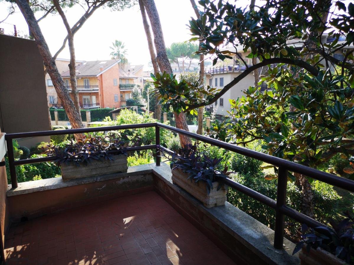רומא Comfort Rooms Villa Gaia Tor Vergata מראה חיצוני תמונה