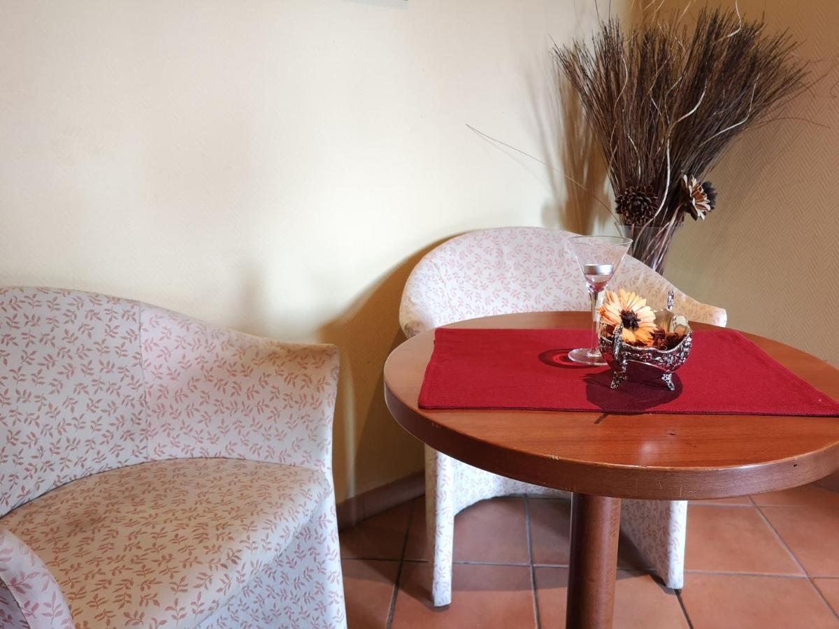 רומא Comfort Rooms Villa Gaia Tor Vergata מראה חיצוני תמונה
