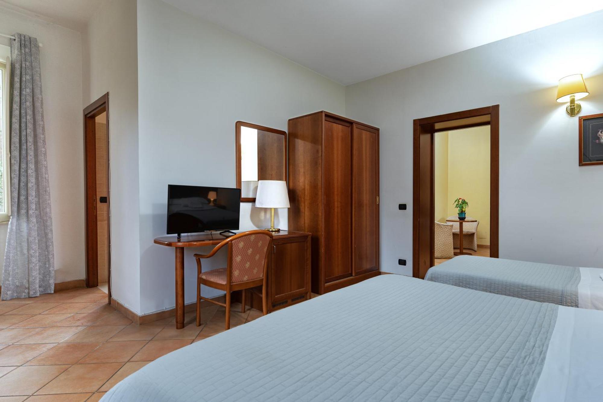 רומא Comfort Rooms Villa Gaia Tor Vergata מראה חיצוני תמונה