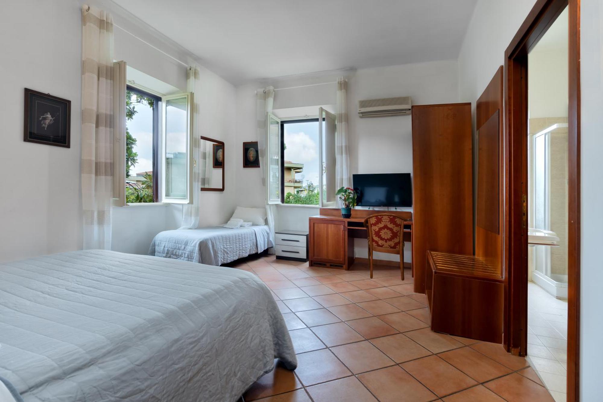 רומא Comfort Rooms Villa Gaia Tor Vergata מראה חיצוני תמונה