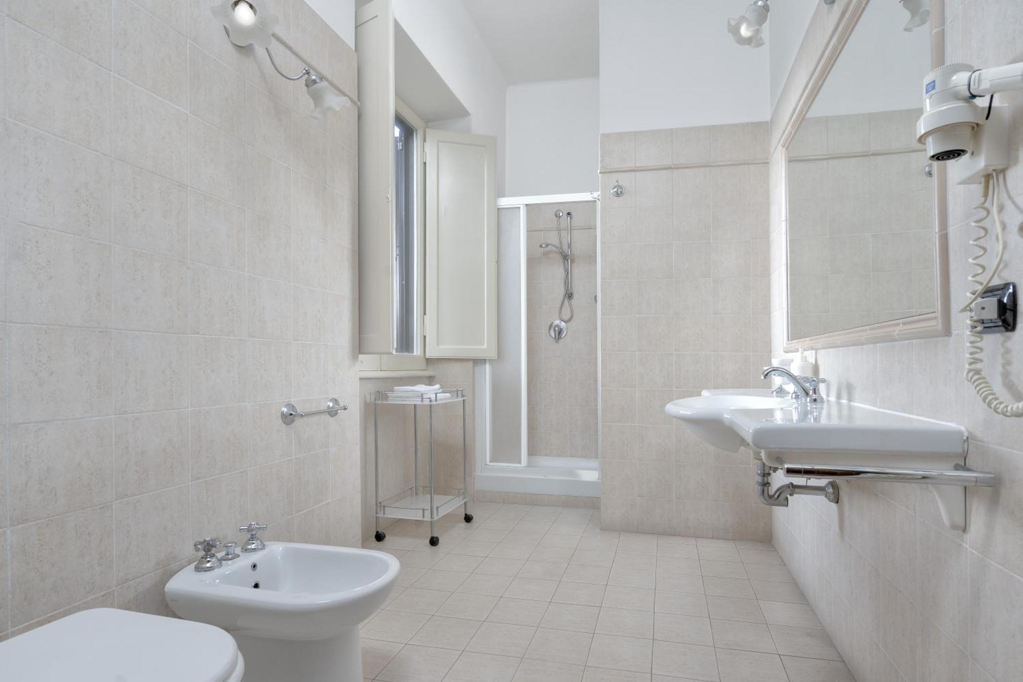 רומא Comfort Rooms Villa Gaia Tor Vergata מראה חיצוני תמונה